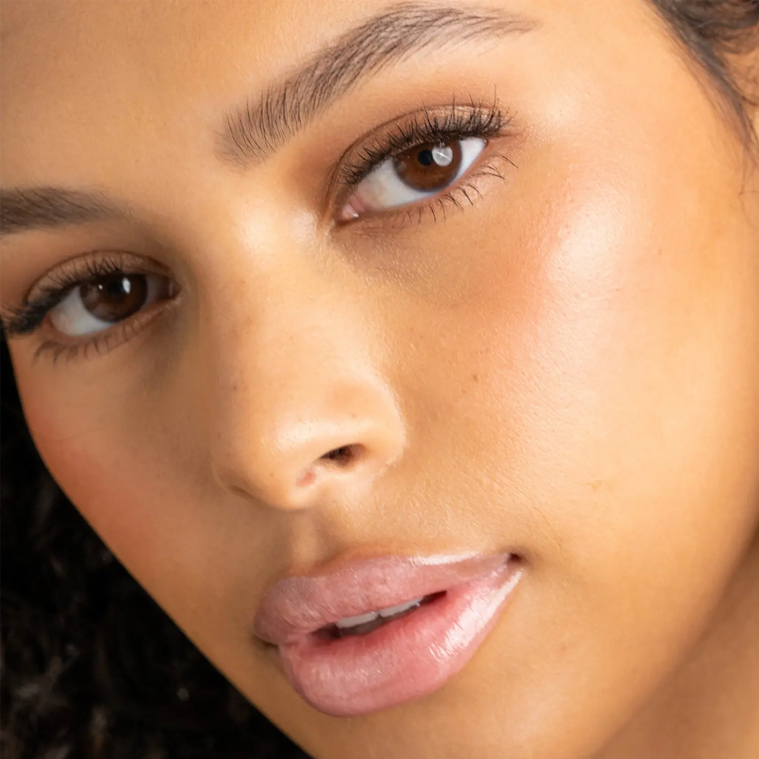 One Luxe Gloss