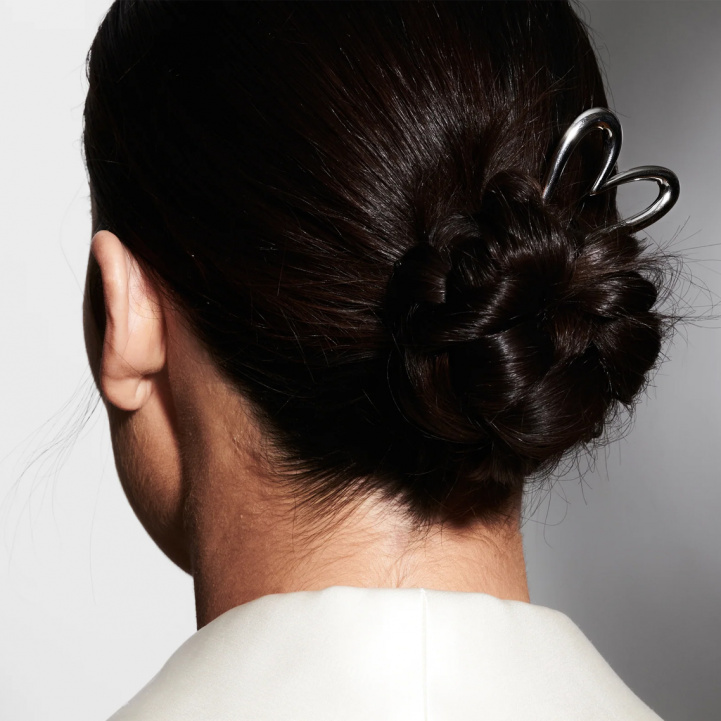 Köp Westman Atelier The Hair Pin Silver Cow Parfymeri