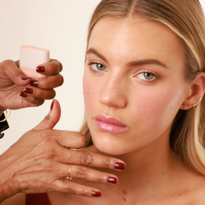 Cheek Colour NUDE i gruppen Make Up / Kinder hos COW parfymeri AB (101355)