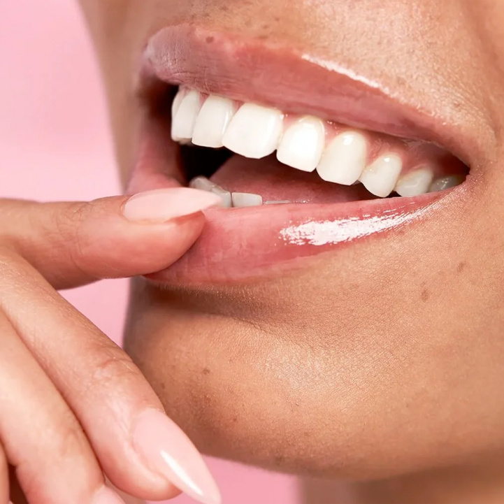 DermInfusions Plump + Repair Lip Treatment i gruppen Hudvård / Läppar hos COW parfymeri AB (101397)