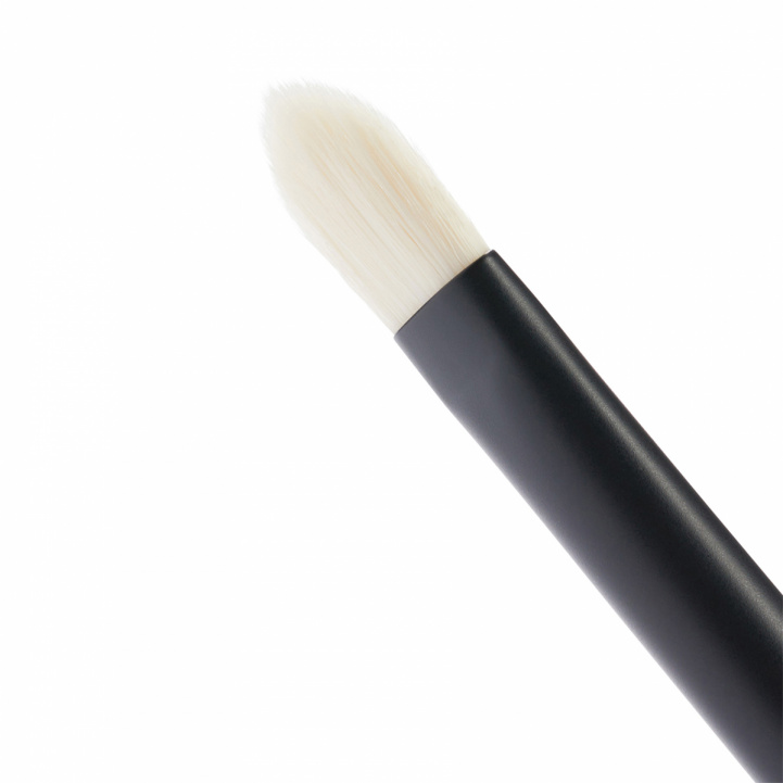 Seamless Blend Brush No. 7 i gruppen Penslar och Redskap / Penslar hos COW parfymeri AB (101875)