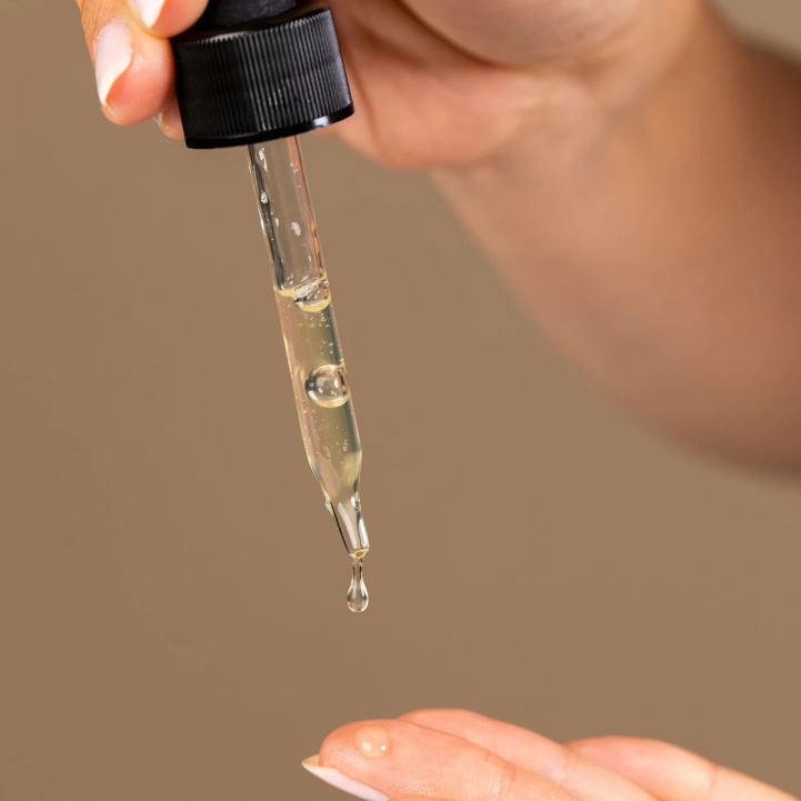 Advanced Retinol+ Ferulic Texture Renewal Serum i gruppen Hudvård hos COW parfymeri AB (572280)