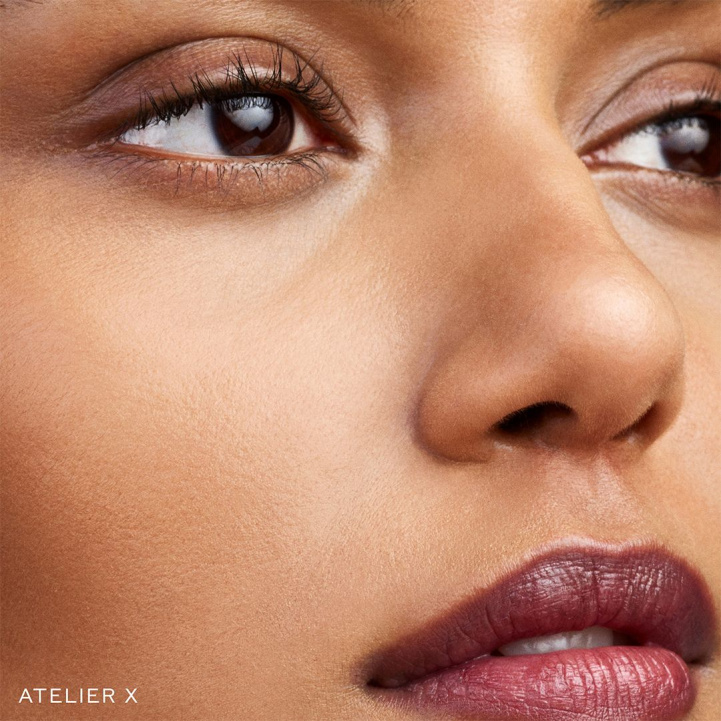  in the group Make Up / Base at COW parfymeri AB (BF21120-4671)