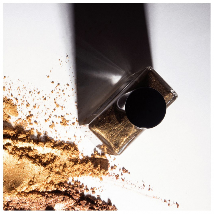 Lumière Bronze - Shimmer Oil i gruppen Kropp och Bad / Clean Beauty hos COW parfymeri AB (FGOBSOB)
