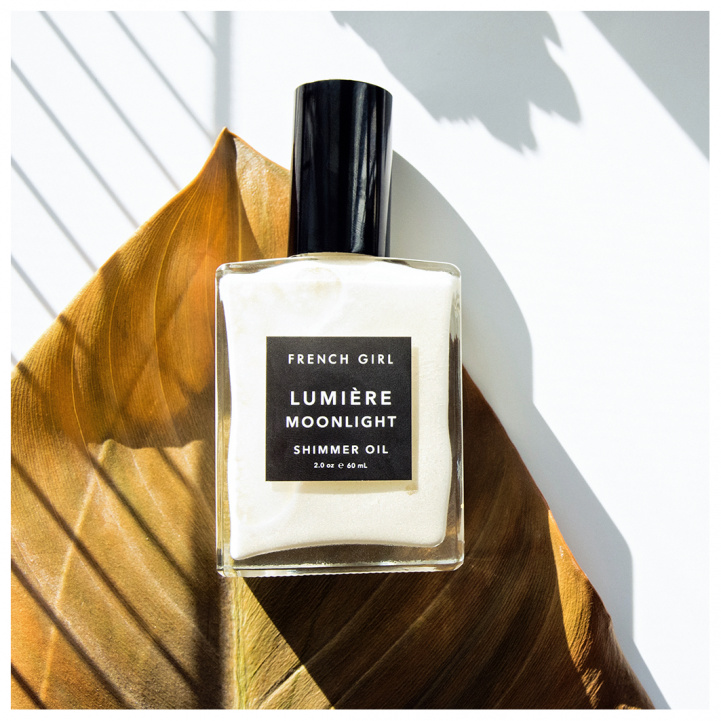 Lumière Moonlight - Shimmer Oil i gruppen Kropp och Bad / Clean Beauty hos COW parfymeri AB (FGOBSOM)