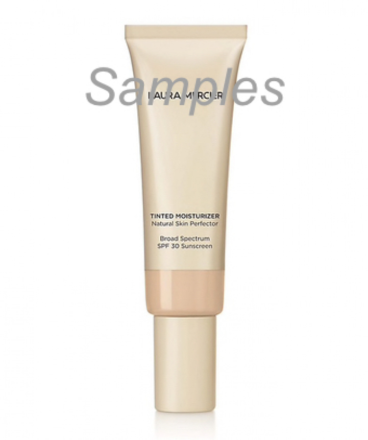 Tinted Moisturizer Natural Skin Perfector SPF30 Samples i gruppen Make Up / Sample Service hos COW parfymeri AB (FSample-2-13)
