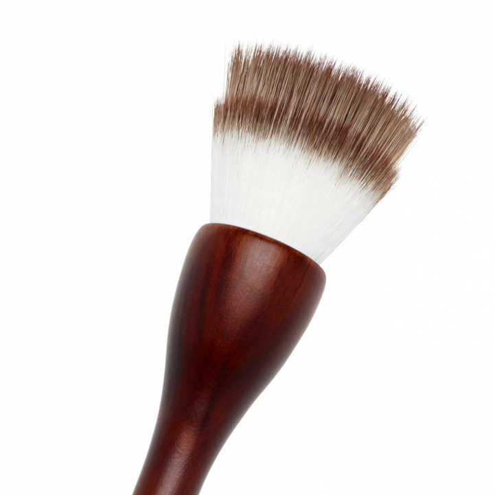 Highlighter Brush in the group Make Up / Cheeks at COW parfymeri AB (LBRPLUMIERE)