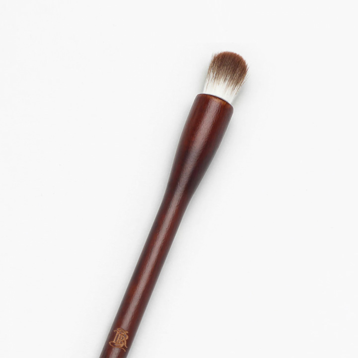 Eyeshadow Shader Brush in the group Tools and Brushes / Brushes at COW parfymeri AB (LBRPOMBRES)