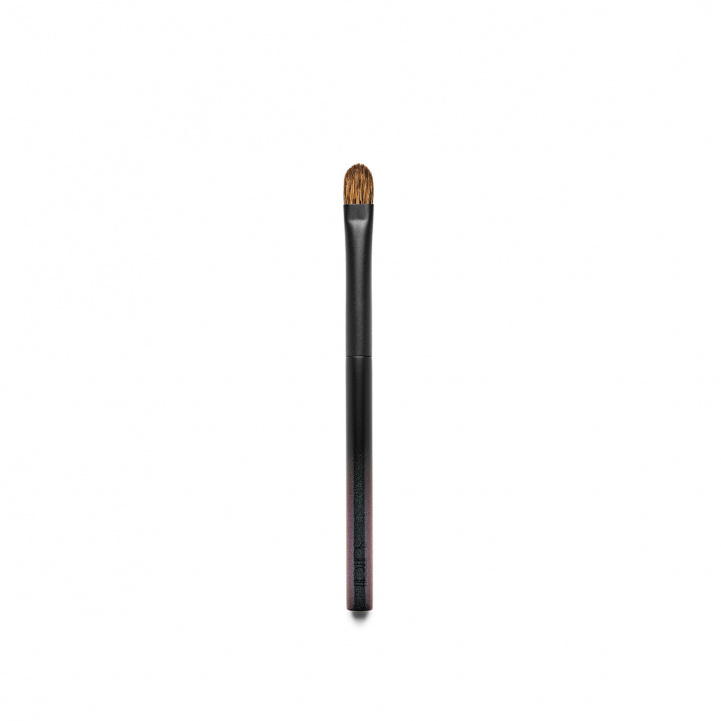 Medium Classic Shadow Brush i gruppen Penslar och Redskap / Penslar hos COW parfymeri AB (SB033-01)
